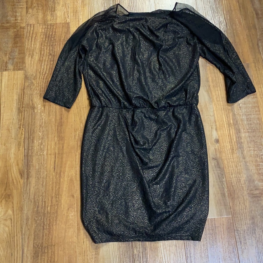 David Meister black with shimmery gold overlay 3/4 sleeve dress Size 2